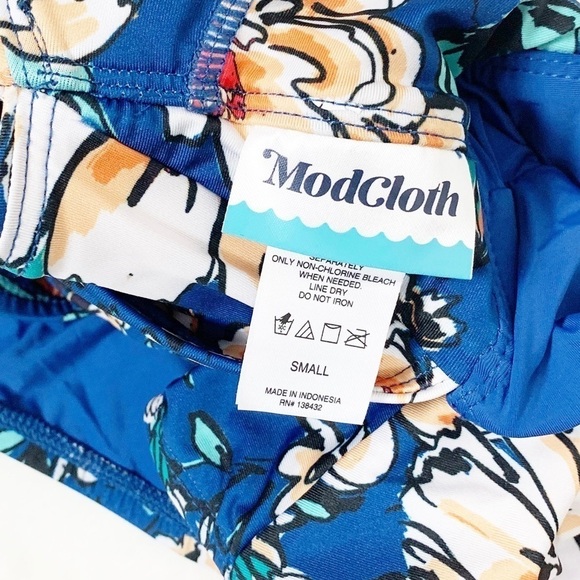 New ModCloth Lauren Plunge One Piece Floral Suit - Picture 5 of 7